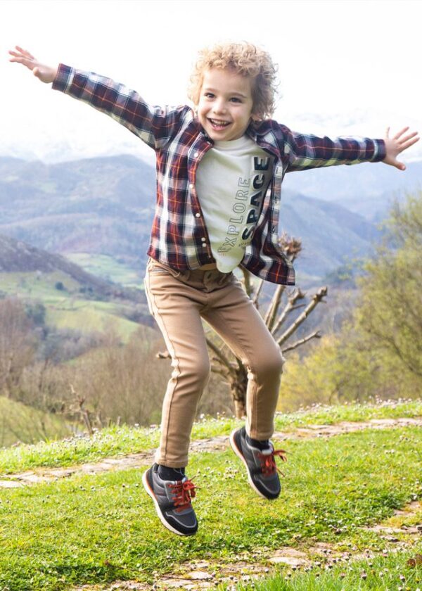 Pantalón slim fit para niño ECOFRIENDS