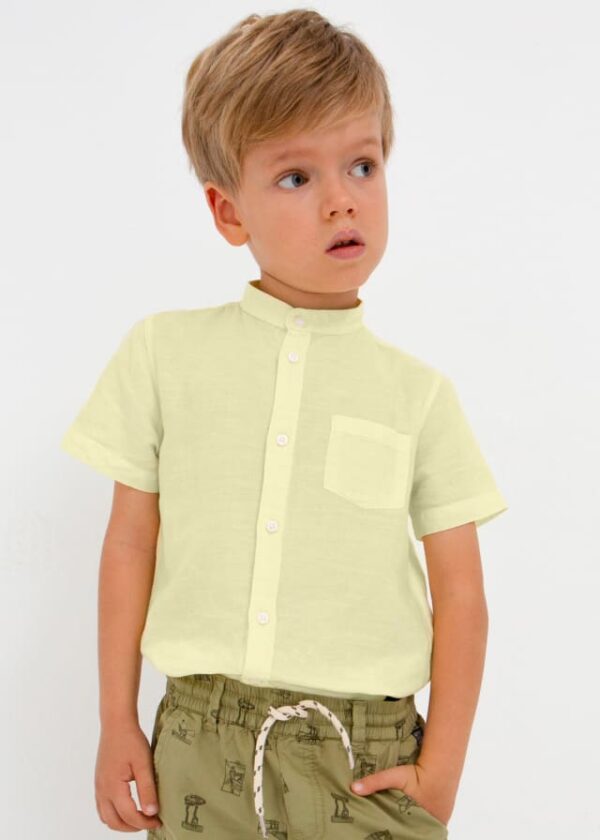Camisa de manga corta con cuello mao en lino para niño - Imagen 3