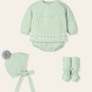 TRAJE 4P CANESÚ, CULOTTE PUNTO, GORRO Y PATUCOS MENGUADO TRENZAS Y BULLONES "AMAR"