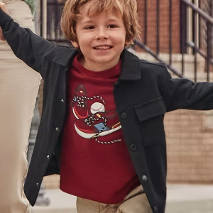 Camiseta zapatillas niño