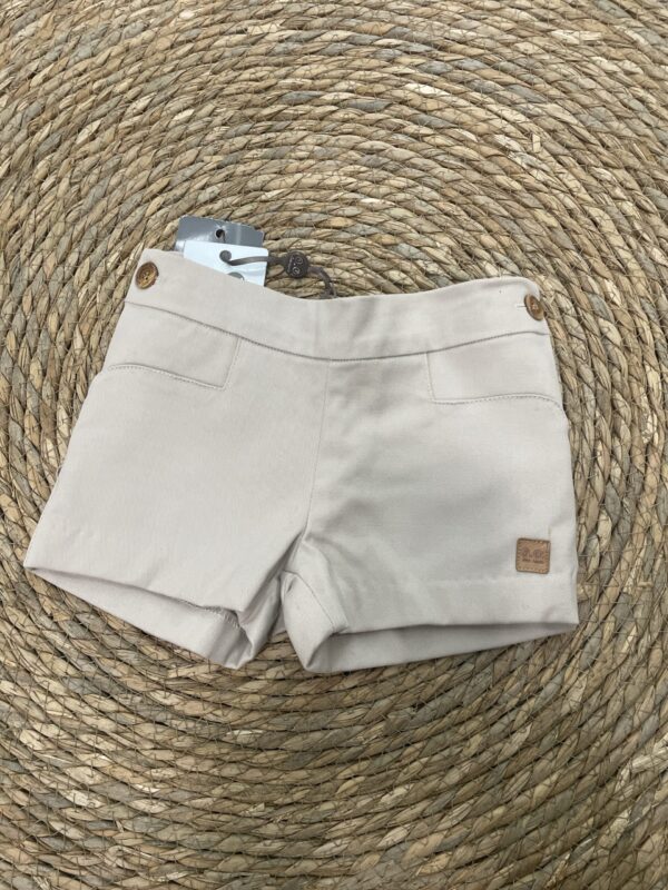 Pantalón corto