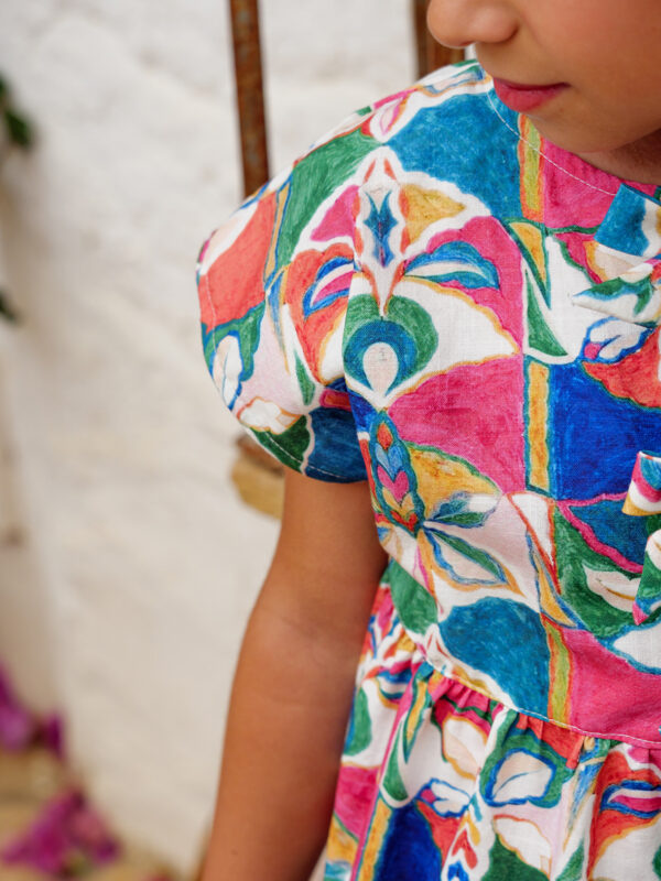 Vestido estampado niña - Imagen 7