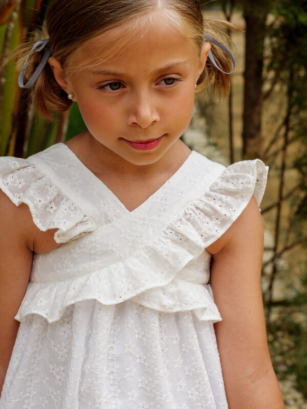 Vestido bordado niña blanco