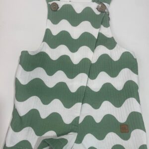Peto corto ondas niño