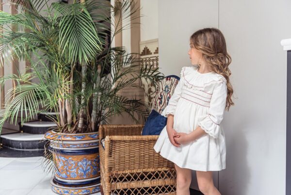 Vestido infantil familia ANDREY - Imagen 3