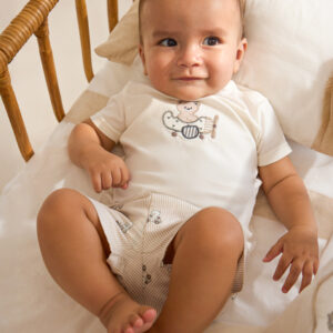 Conj. pantalon corto camiseta