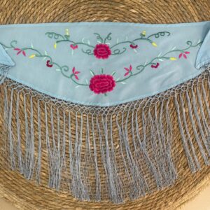 Mantoncillo bordado niña MEDIDAS 88cm x 2cm fleco 24cm